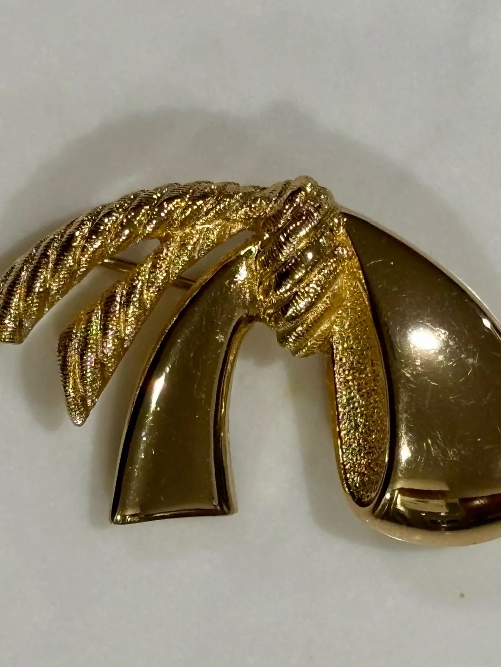 Dior Gold-tone Abstract Knot Brooch